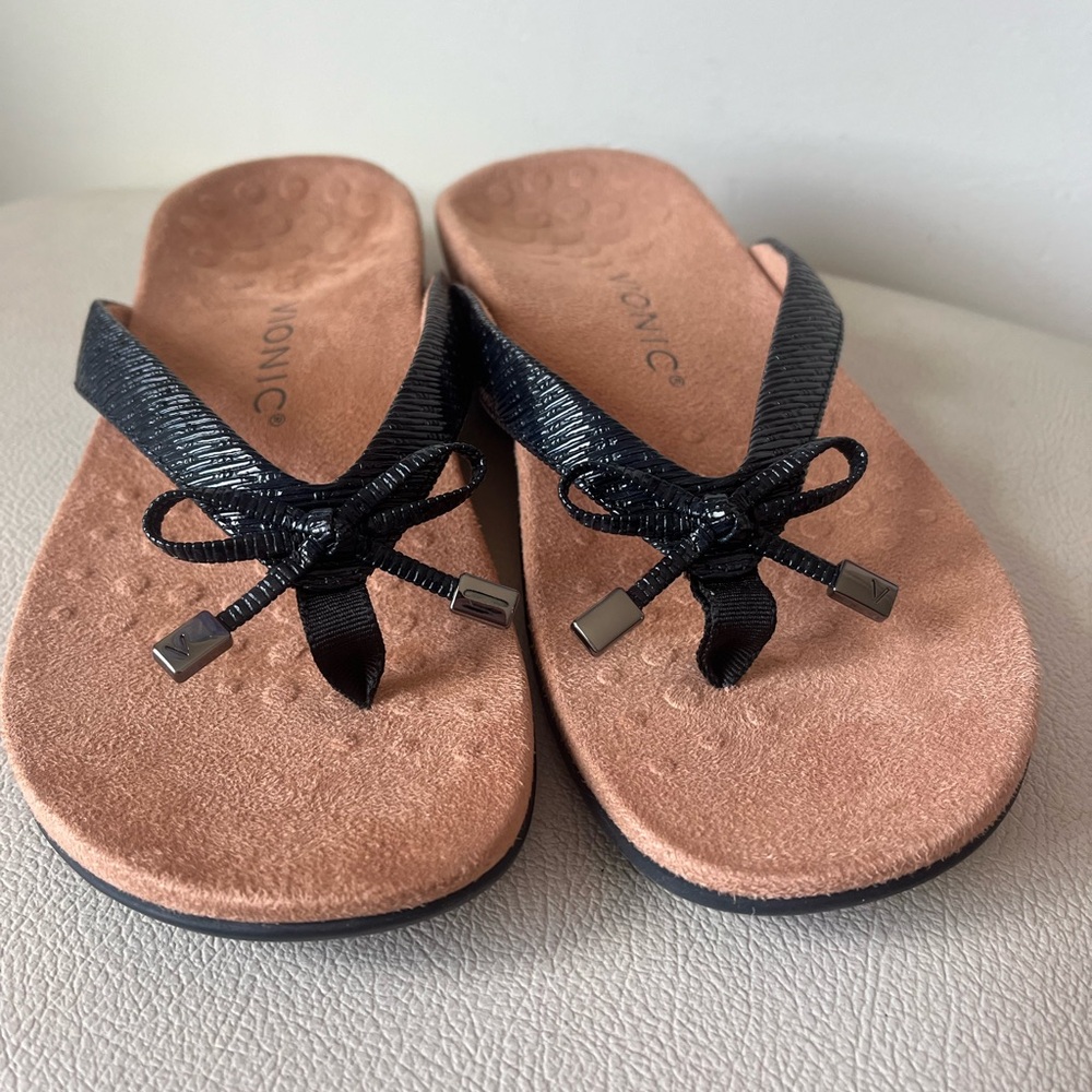 Vionic Bella Toe Post Black Leather Comfortable S… - image 3